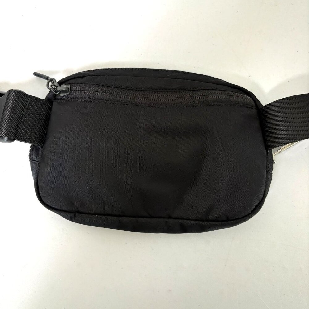 Lululemon Everywhere Belt Bag Black 1L Adjustable Strap Fanny Pack LU9AX2S - Picture 5 of 11